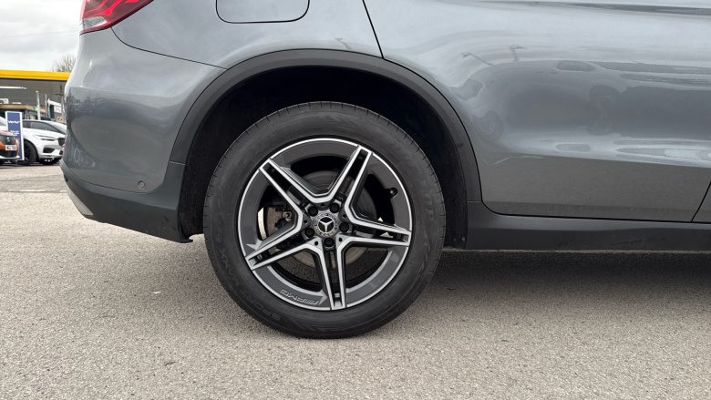 Mercedes-Benz GLC 220d 4Matic AMG Line 5dr 9G-Tronic Diesel Estate